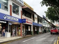Serangoon Garden Post Office (D19), Retail #569176581